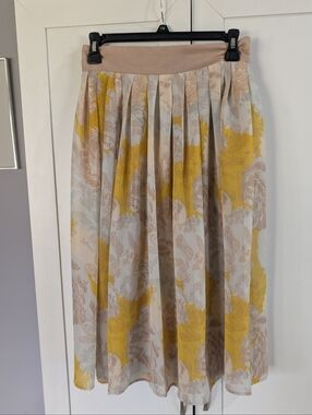 Cynthia Rowley Yellow & Beige Floral Pleated Midi Skirt